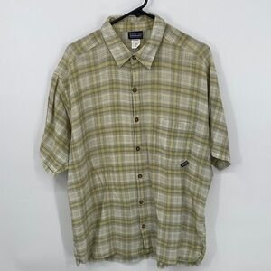 Patagonia Men's Short Sleeve Plaid Button Down Shirt Organic Cotton Size Large